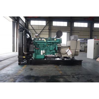 500kw沃爾沃柴油發(fā)電機組-沃爾沃6缸柴油機TWD1643GE柴油發(fā)電機組,缸徑/行程：144/165mm,柴油發(fā)電機組水冷發(fā)動機功率560KW,柴油發(fā)電機組配套馬拉松斯坦福發(fā)電機。廠價直銷歡迎選購：13773399855。