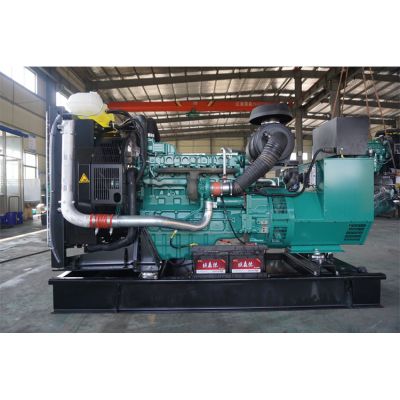 150kw沃爾沃柴油發(fā)電機組-沃爾沃6缸柴油機TAD733GE柴油發(fā)電機組,缸徑/行程：108/130mm,柴油發(fā)電機組水冷發(fā)動機功率181KW,柴油發(fā)電機組配套馬拉松斯坦福發(fā)電機。廠價直銷歡迎選購：13773399855。